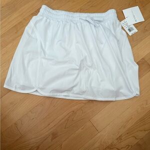 Beyond Yoga White Skort